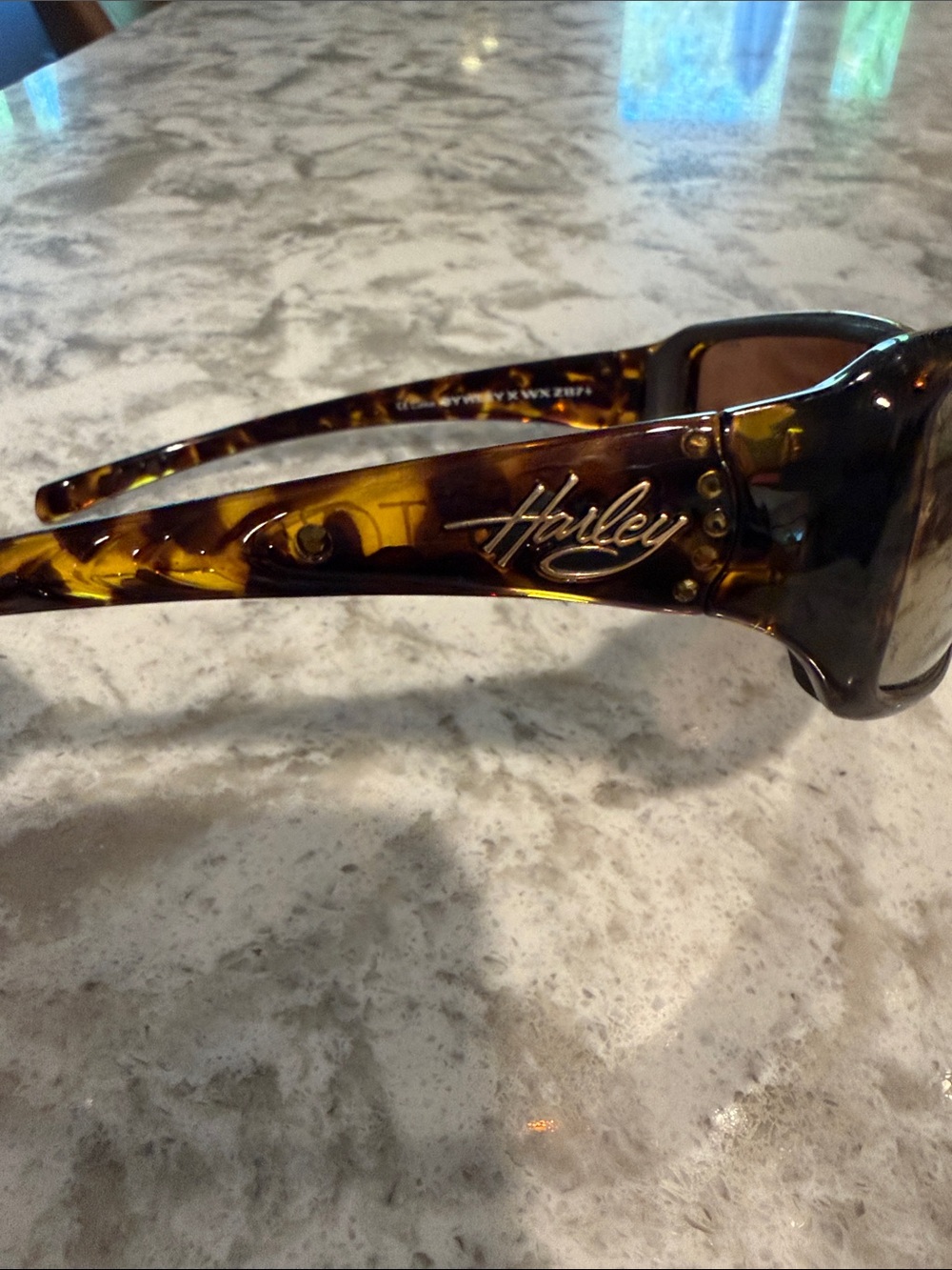 Harley-Davidson Tortoise Shell Logo Sunglasses in Brown and Amber